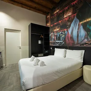 Italianflat - Theatrum And Verona